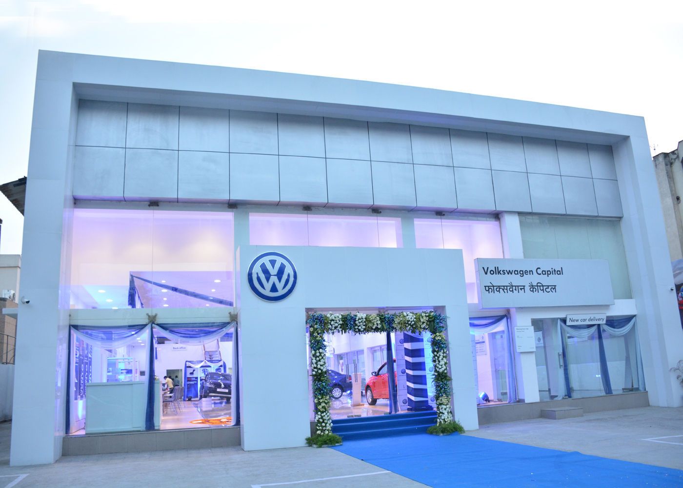 Volkswagen opens new Mumbai dealership