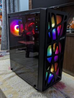 Windows 11 and Linux Dual Boot PC, with macOS compatibility