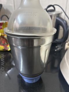 Mixie with one large and one small jar