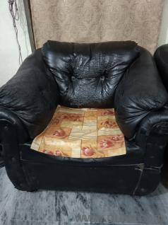 Buy 1+1 seater and Get 3 seater free