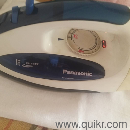 Panasonic steam iron NI J-1810A steam Iron . Working condition. Few scratches on sole plate but can be repaired.