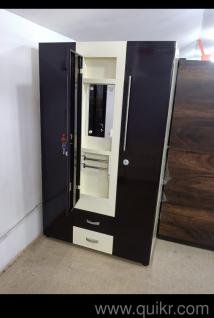 Mobile +91  89051 60870 almirah for sale good condition