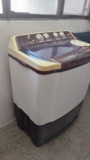 Good Condition LG Semi-Automatic Washing machine 6.8 KG