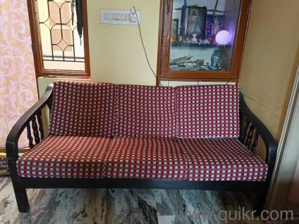 Sofa set with cushion and two sets of cushion vover one as shown in the picture other one is blue