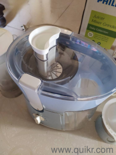 Smooth surfaces with less grooves for easy cleaning ( Maximum juicing superior grinding) with powerful 600 watt motor