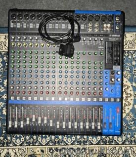Yahama MX20XU Mixing Console