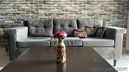 FS: Modern Gray 5-Seater Sofa Set + Nesting Coffee Table + 4 Extra Cushioned Seats WITH a Free Juice