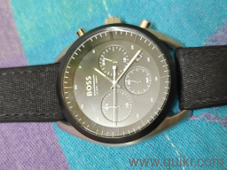 boss classic 100 percent original watch not wearing because it's to big for my hand