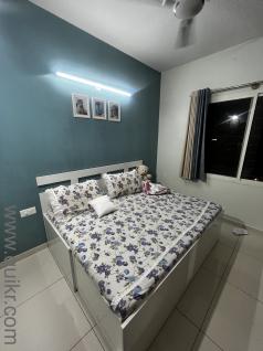 Convertible bed single to queen size.