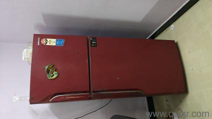 Good working condition double door fridge