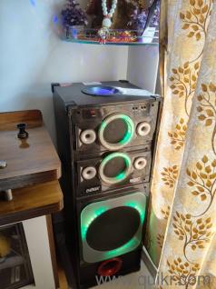 Dotsun Boat Brand New 200w Tower Speaker with RGB and Projector lamp