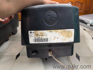 LG CRT Monitor (model 700E)