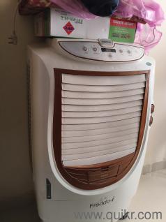 Havells dessert air cooler very gud working condition. With remote control.. only cool button not working. Water also changed recently.  And service done by recently very clean condition..cool ac