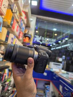 canon r10 body with 18-150mm lens