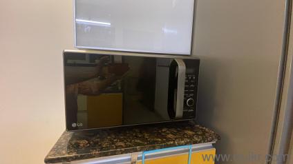 LG charcoal Mircowave ( Convection and Grill)