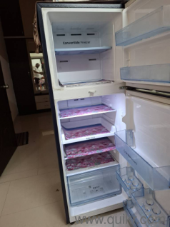 samsung double door 253 litre very good and almost new condition