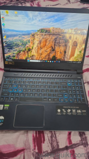 Acer Predator Helios 300 Gaming Laptop