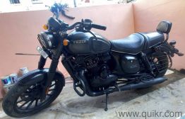 Yezdi Roadster - 2022