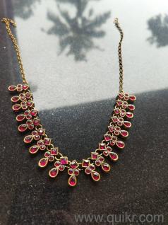 Beautiful unused artificial necklace   party & wedding ready