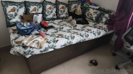 moving out sale for household furniture 