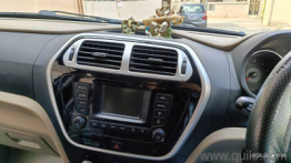 Used Mahindra TUV300 2017 Model Images