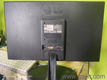 I am selling about a 19 inches LG monitor.