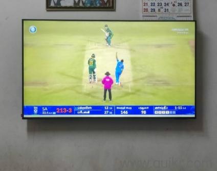 Samsung 55 Crystal Vivid 4K TV (Bought 1 week ago) - Mint Condition