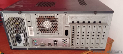 intel i3 powered,1tb hdd,8gb ram,cd driver, large size