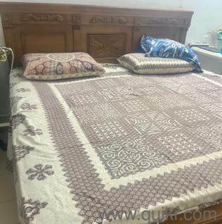 King Size Bed 6.5ft*6.5 ft (without mattress)