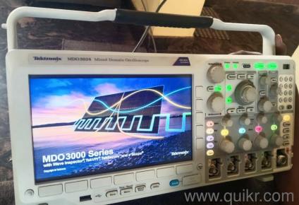 Tektronix MDO3024 digital oscilloscope