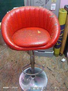 Height adjustable bar chair