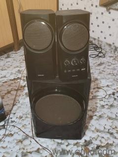 selling speakers as not bluetooth 