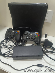 Xbox 360 + GTA 5 + 60 Games