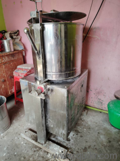 Commercial Tilting Grinder 15litre, 3 years old, call 9841586697