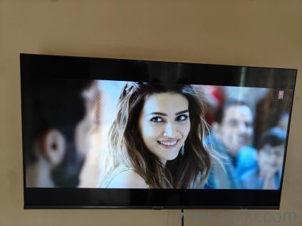 iFALCON by TCL 40 Inch Full HD Smart TV (It is in new like condition)
