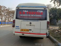 tempo traveller 