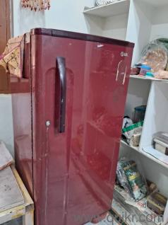 LG 5 Star 180 litre fridge in good condition