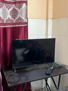 Mi TV 32in with Table