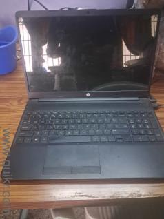 HP Laptop 15s, Intel Pentium Gold 6405U, 2.4 GHZ 2 C x 4 Processor, 15.6-inch (39.6 cm), HD, 4GB DDR4, 24O GB SSD,Intel UHD Graphics, (Win 11, Black Excellent Condition.