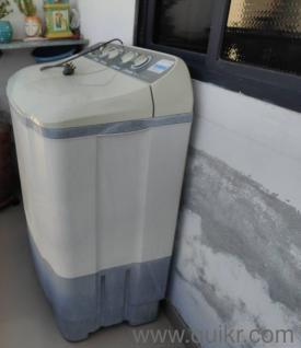 LG SEMI WASHING MACHINE 