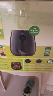 it's offer philips brand in good condition 