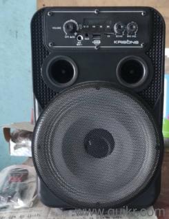 Krisons 30W Bluetooth Party Speaker with Mic - Brand New ConditionDescription:Selling my Krisons 30 Watt Bluetooth speaker with wireless mike