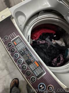 LG turbo drum 6.2 Kg fully automatic washing machine, great for small family & bachelors