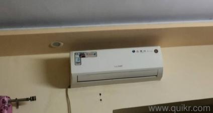 1 ton AC in Non working condition 