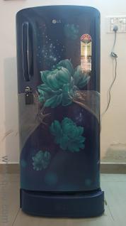 Gently used (Almost new) LG 5 Star 185 Litre Fridge