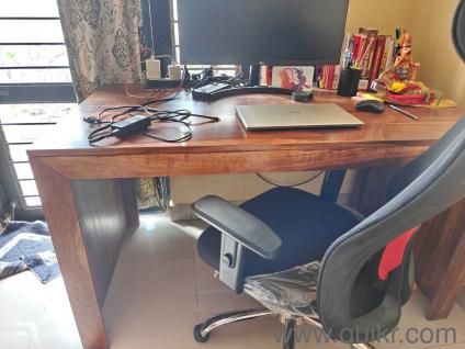 Study Table of strong wood