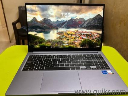 Completely new and unused Samsung Book 4 8GB RAM 512 GB RAM & i5-1335U Processor