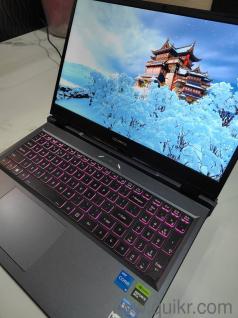 RTX 4050 Gaming Laptop (8-9-7-6-1-7-5-7-6-0)