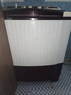 Very good condition washing machine with perfect spinning functionality and less water consumption feature