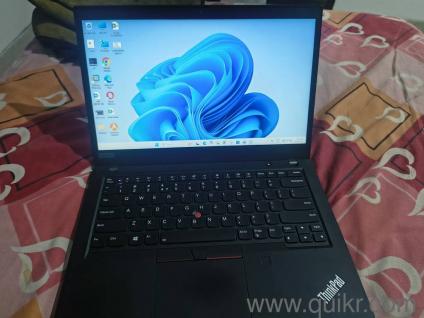 This laptop is single handed and Working smoothly..No any damaged..